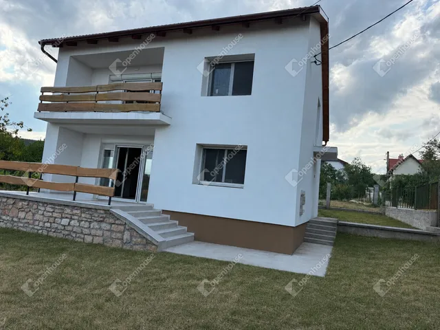 Eladó ház Balatonalmádi, Vörösberény 210 nm