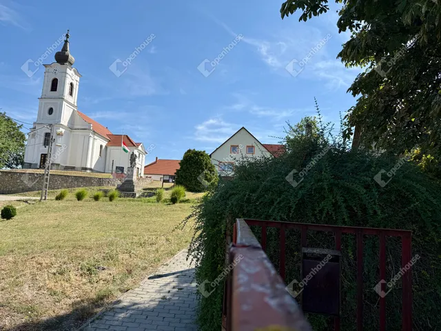 Eladó ház Balatonfőkajár 94 nm