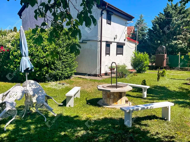 Eladó ház Balatonakarattya 60 nm