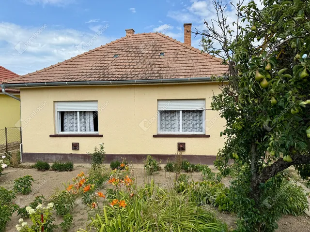 Eladó ház Kőröshegy 113 nm
