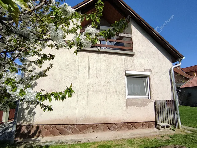 Eladó nyaraló Balatonalmádi, Vörösberény 86 nm