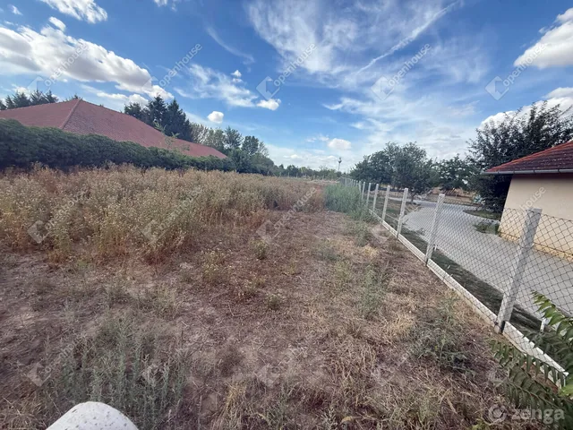 Eladó telek Dég 1440 nm