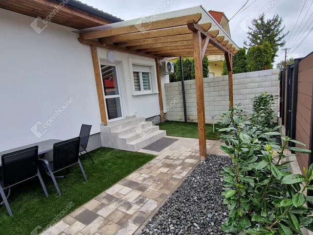 Eladó lakás Siófok, Belváros 24 nm