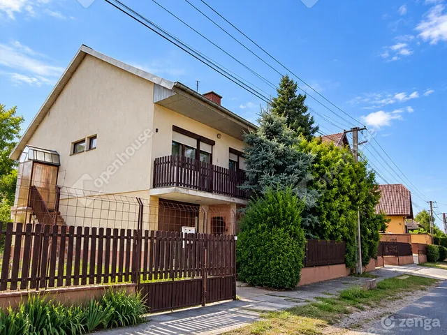 Eladó ház Simontornya 182 nm