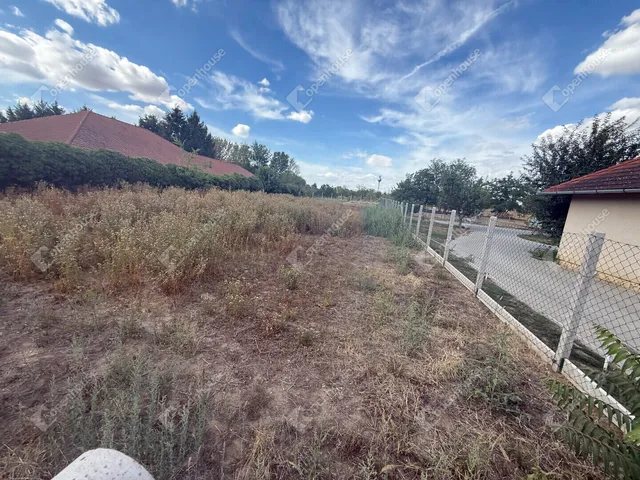 Eladó telek Dég 1440 nm