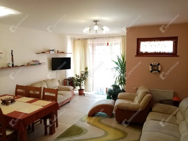 Kiadó lakás Siófok, Ezüstpart 93 nm