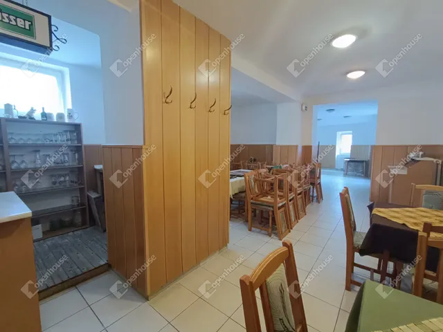 Eladó kereskedelmi és ipari ingatlan Sopron 637 nm