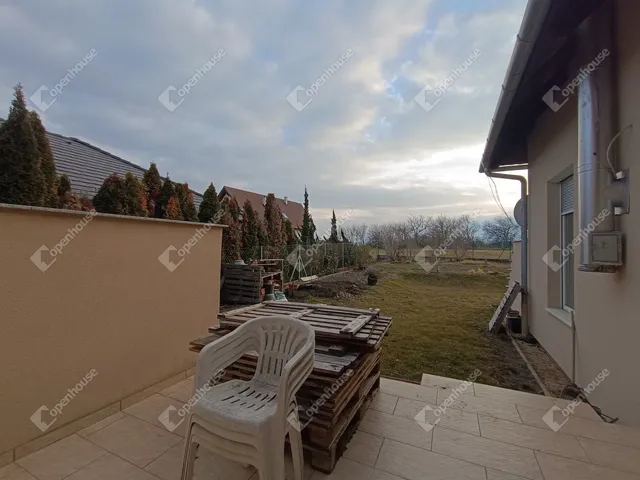 Eladó ház Harka 278 nm