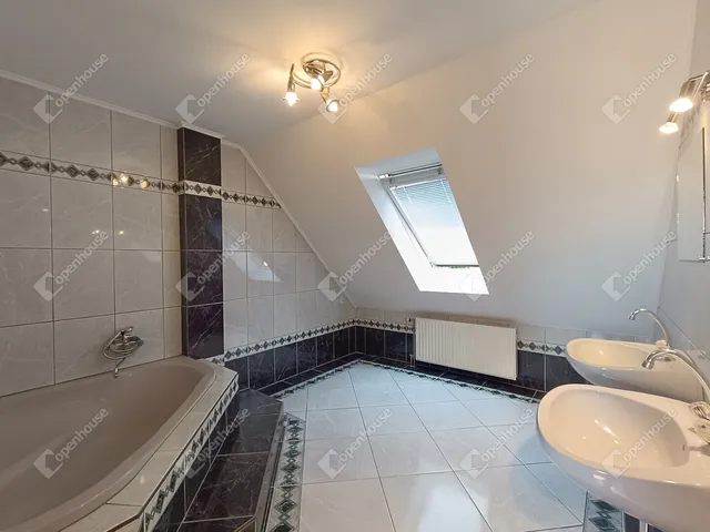 Eladó ház Sopron 240 nm