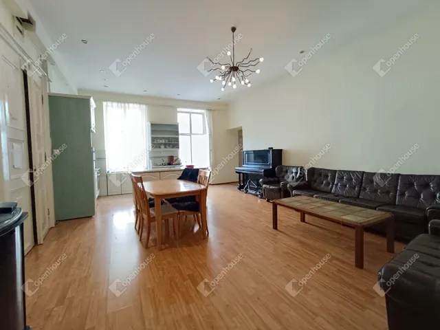 Eladó lakás Sopron, Belváros 174 nm
