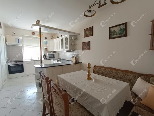 Eladó ház Sopron 240 nm