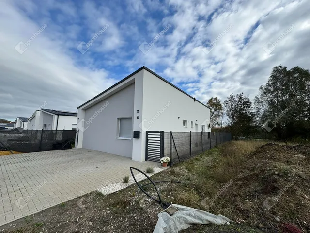 Eladó ház Harka 90 nm