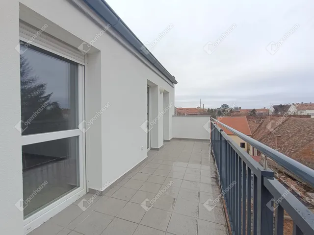 Eladó lakás Sopron, Belváros 117 nm