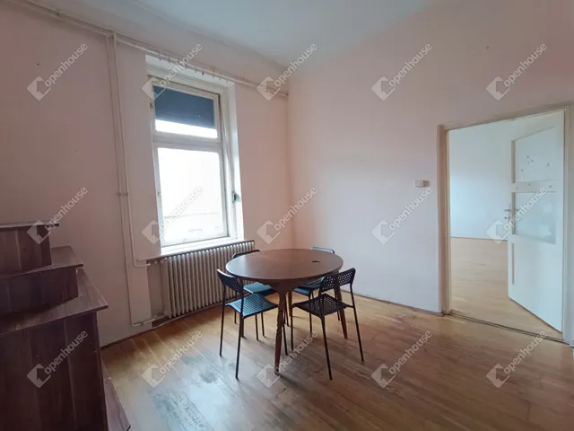 Eladó lakás Sopron 64 nm