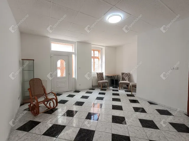 Eladó lakás Sopron, Belváros 42 nm