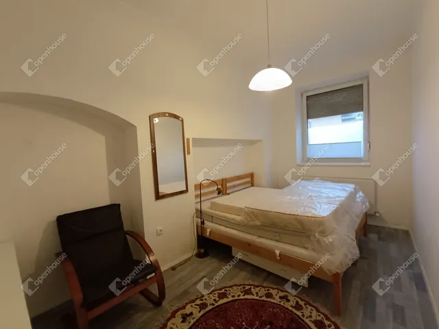 Eladó lakás Sopron, Belváros 53 nm