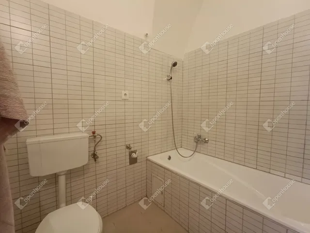 Eladó lakás Sopron, Belváros 40 nm