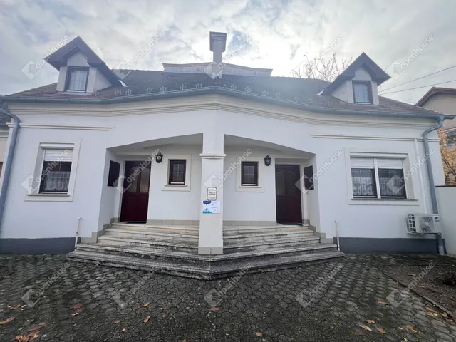 Kiadó ház Hegykő 71 nm