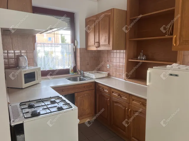 Kiadó ház Hegykő 71 nm