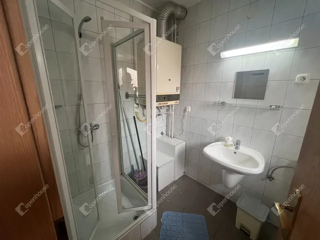 Kiadó ház Hegykő 71 nm