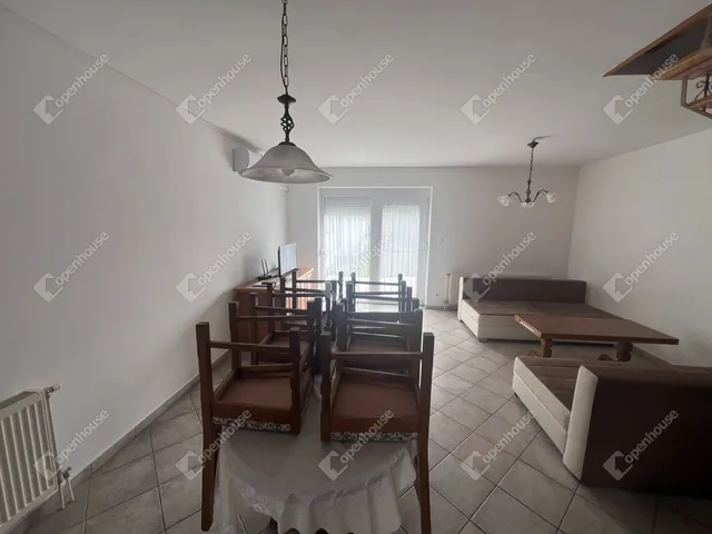 Kiadó ház Hegykő 71 nm