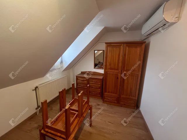 Kiadó ház Hegykő 71 nm