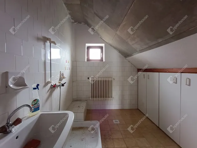 Eladó ház Harka 245 nm