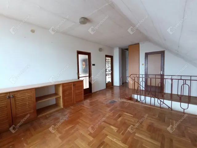 Eladó ház Harka 245 nm