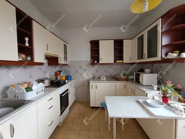 Eladó ház Harka 245 nm