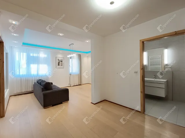 Eladó lakás Sopron 72 nm