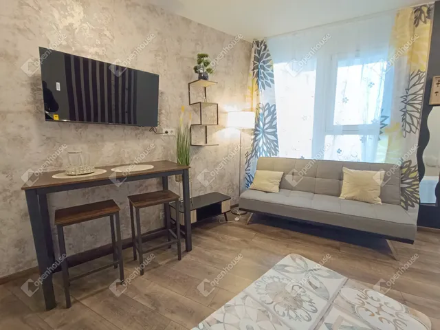 Eladó lakás Sopron, Belváros 27 nm