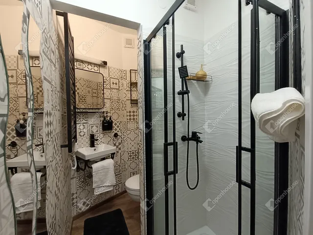 Eladó lakás Sopron, Belváros 27 nm