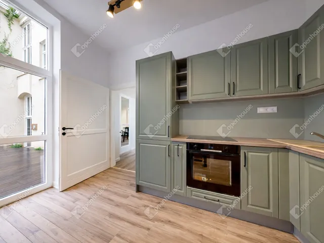 Eladó lakás Sopron, Belváros 130 nm