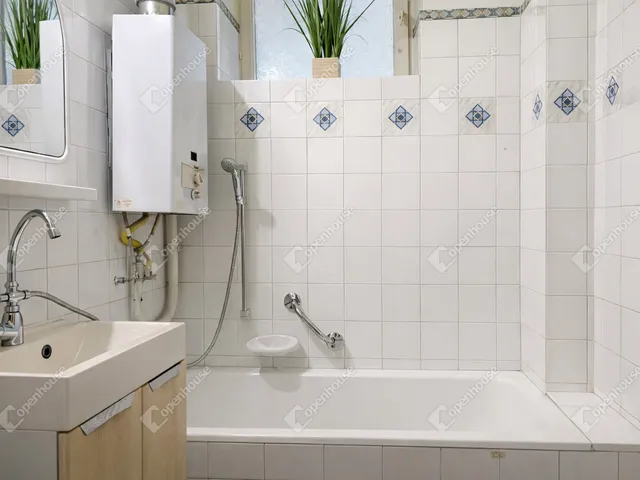 Eladó lakás Sopron, Belváros 33 nm