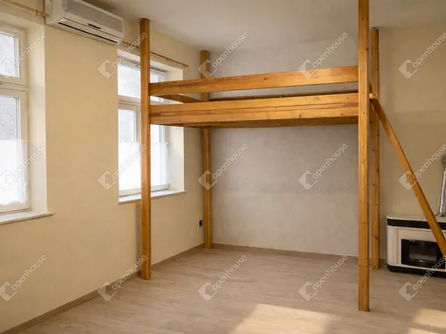 Eladó lakás Sopron, Belváros 33 nm