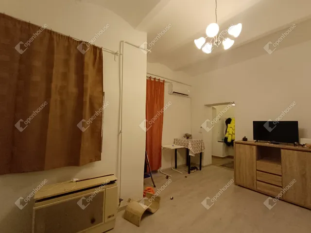 Eladó lakás Sopron, Belváros 28 nm