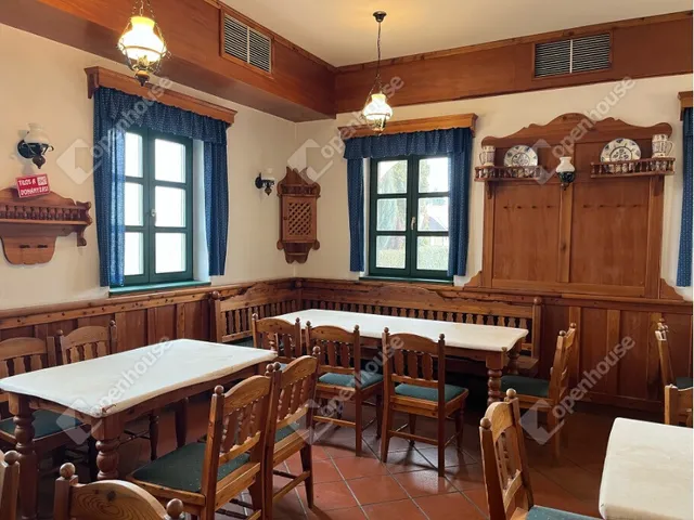 Eladó kereskedelmi és ipari ingatlan Sopronkövesd 400 nm