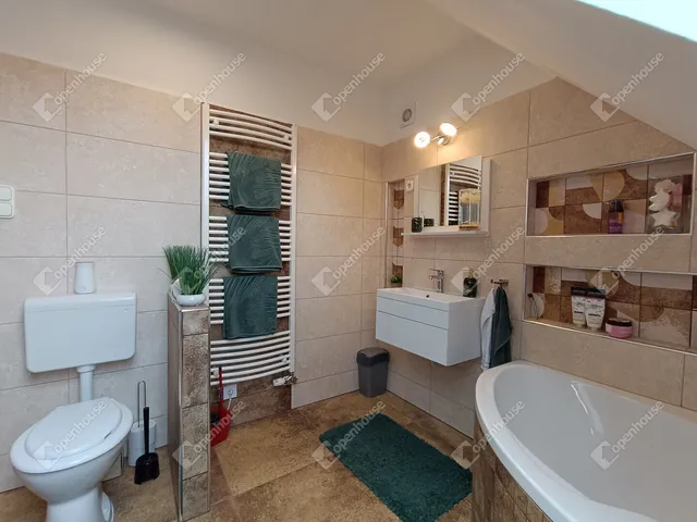 Eladó lakás Sopron 102 nm