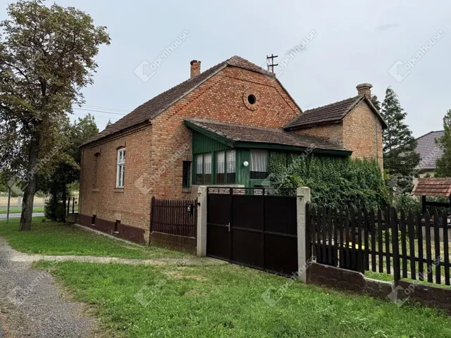 Eladó ház Csapod 100 nm