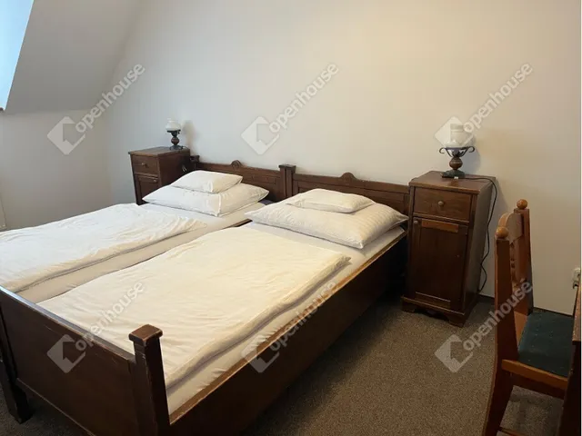 Eladó kereskedelmi és ipari ingatlan Sopronkövesd 400 nm