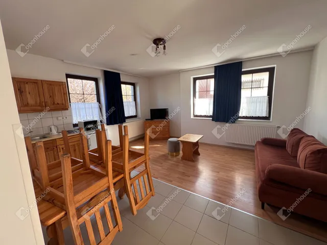 Kiadó lakás Hegykő 289 nm