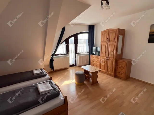 Eladó lakás Hegykő 289 nm