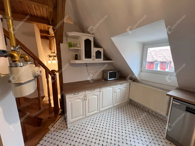 Kiadó lakás Sopron, Belváros 108 nm