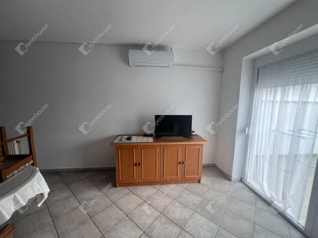 Kiadó ház Hegykő 71 nm