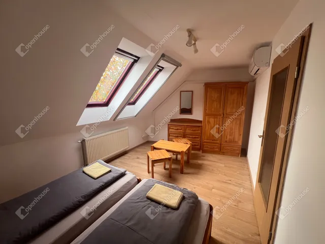 Kiadó ház Hegykő 71 nm