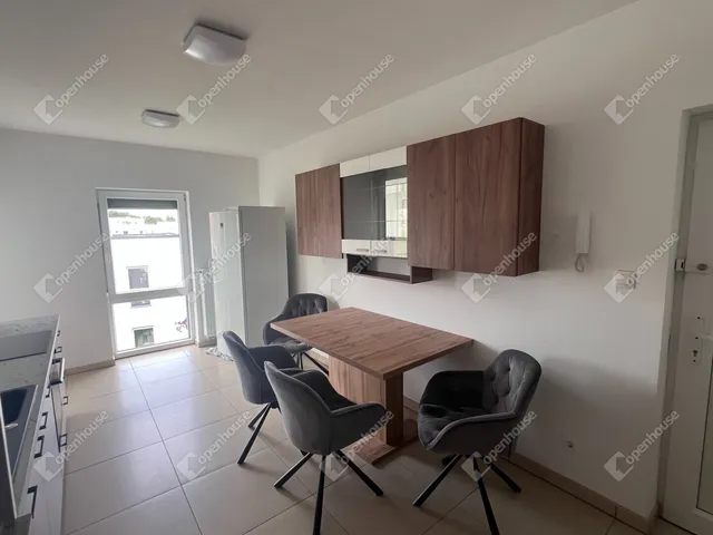 Eladó lakás Sopron 98 nm