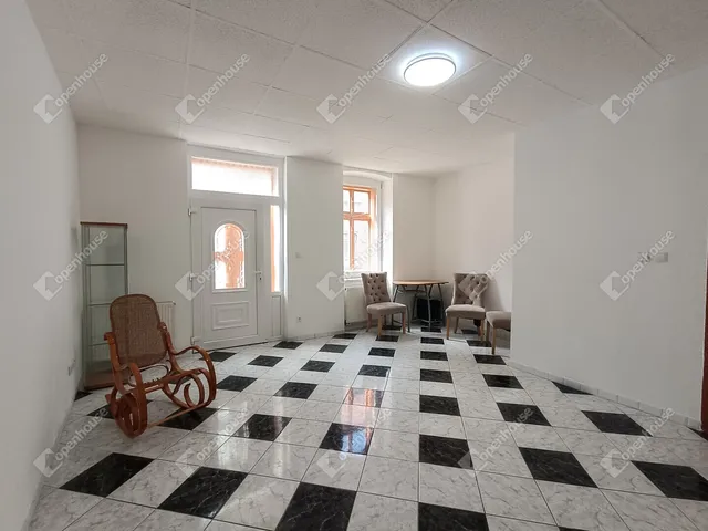 Eladó lakás Sopron, Belváros 42 nm
