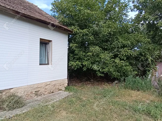 Eladó ház Röjtökmuzsaj 50 nm