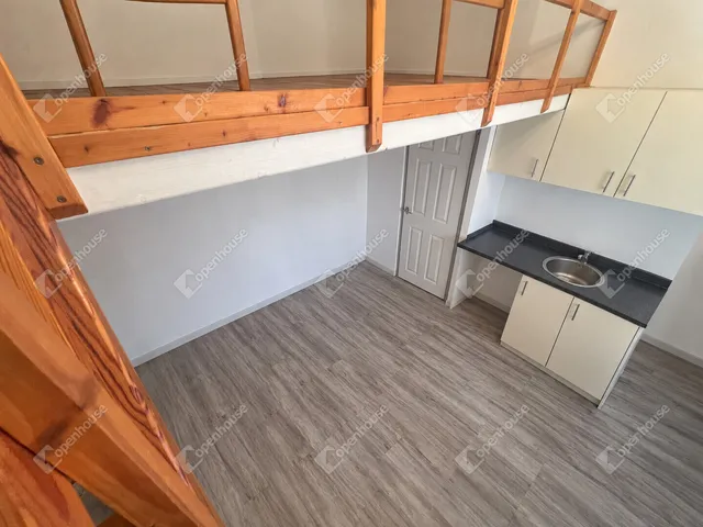 Eladó lakás Sopron, Belváros 17 nm