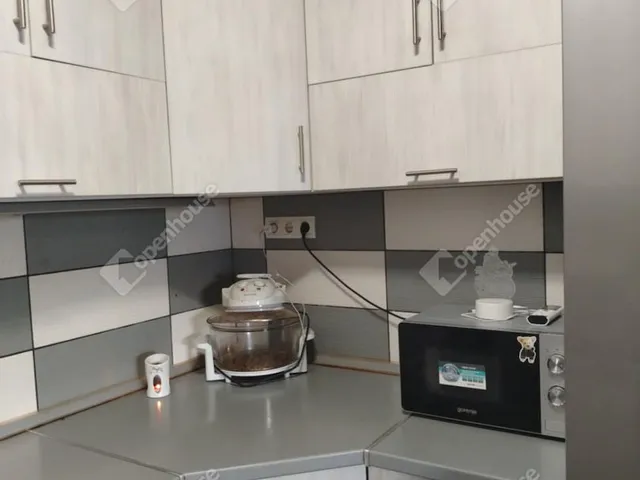 Eladó ház Szeged, Gyálarét 98 nm